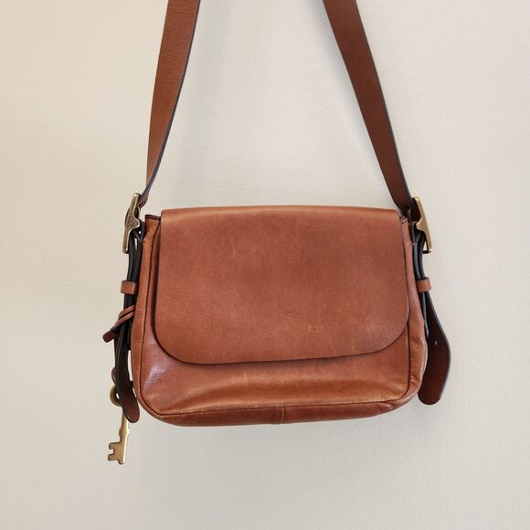 FOSSIL Harper Brown Leather Flap Crossbody Messenger Classic Bag Key Adjustable - Picture 4 of 14